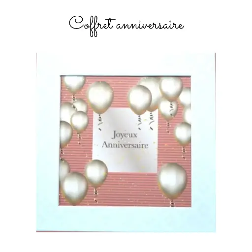 Coffret luxe anniversaire, proposé avec 15 financiers pour grand et petit chien